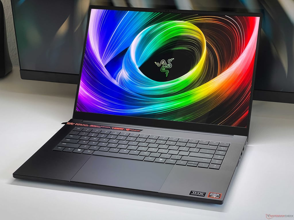 Razer Blade 16 (2025)